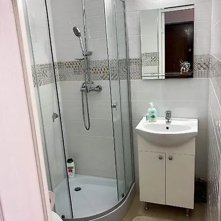 Lovely In A Quiet Area Apartment