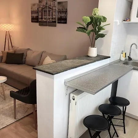 Lovely In A Quiet Area *