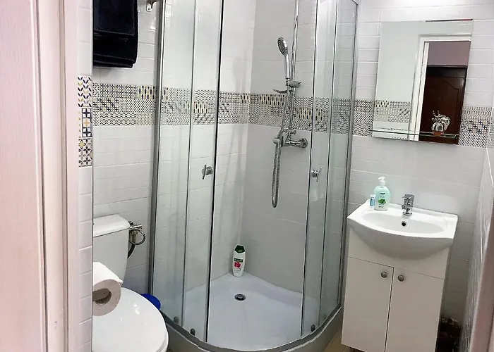 Lovely In A Quiet Area *